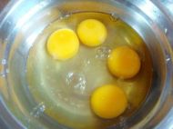 银鱼煎蛋的做法第4步图示