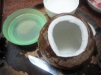 原味椰子汁的做法第1步图示